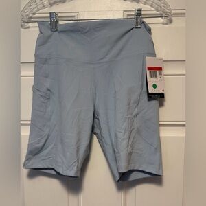Nike women’s L bikers shorts- nwt